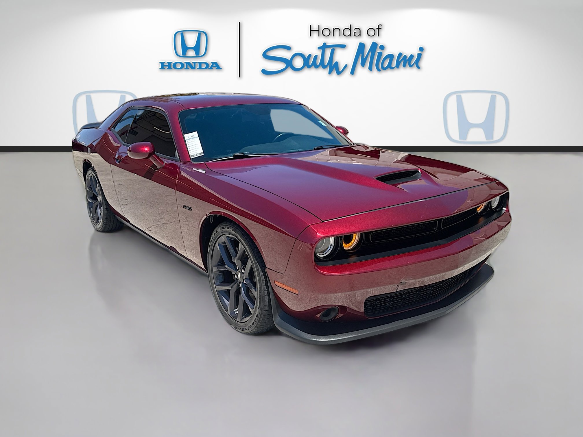 Used 2023 Dodge Challenger R/T w/ Blacktop Package image 1