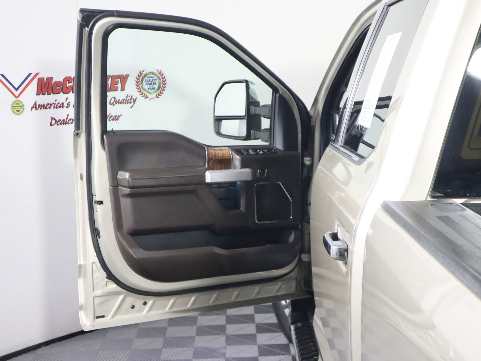 Used 2017 Ford F250 King Ranch w/ Chrome Package image 20