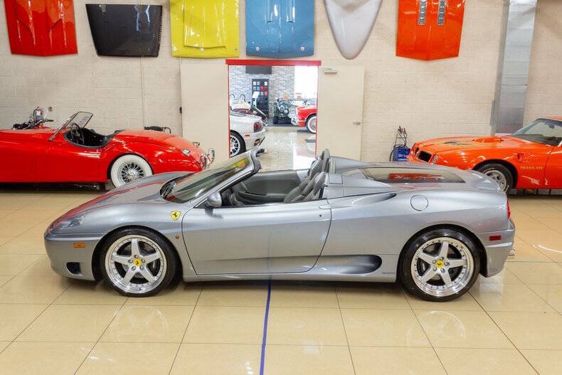 Used 2004 Ferrari 360 Spider RWD image 9