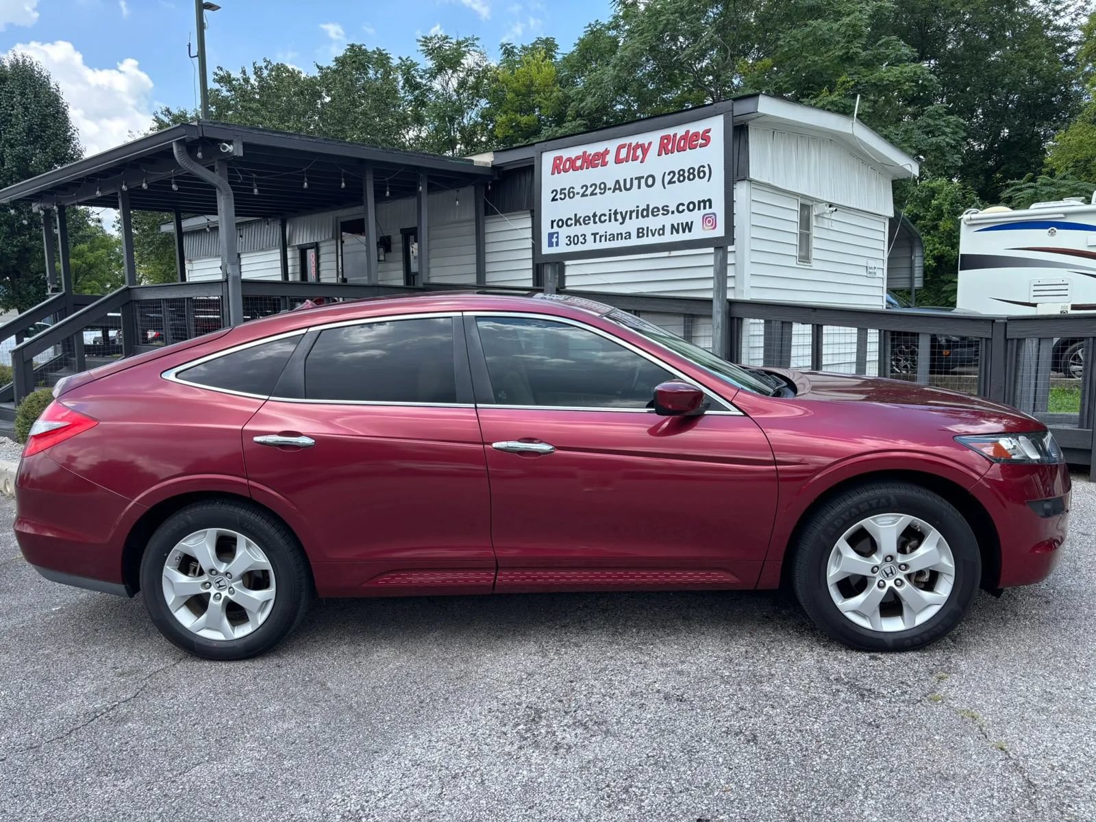 Used 2010 Honda Crosstour EX-L image 3