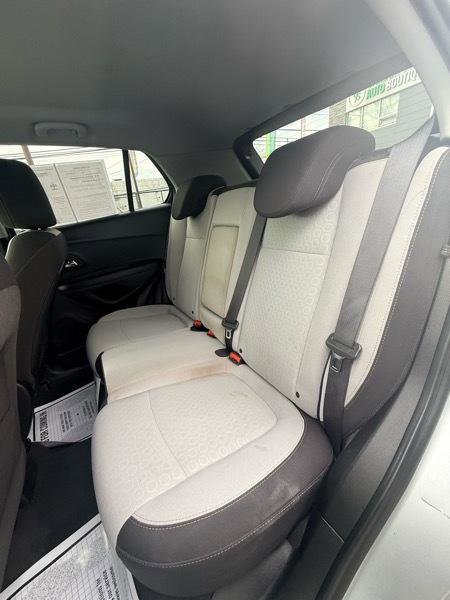 Used 2019 Chevrolet Trax LS w/ Tint and Cruise Package image 11