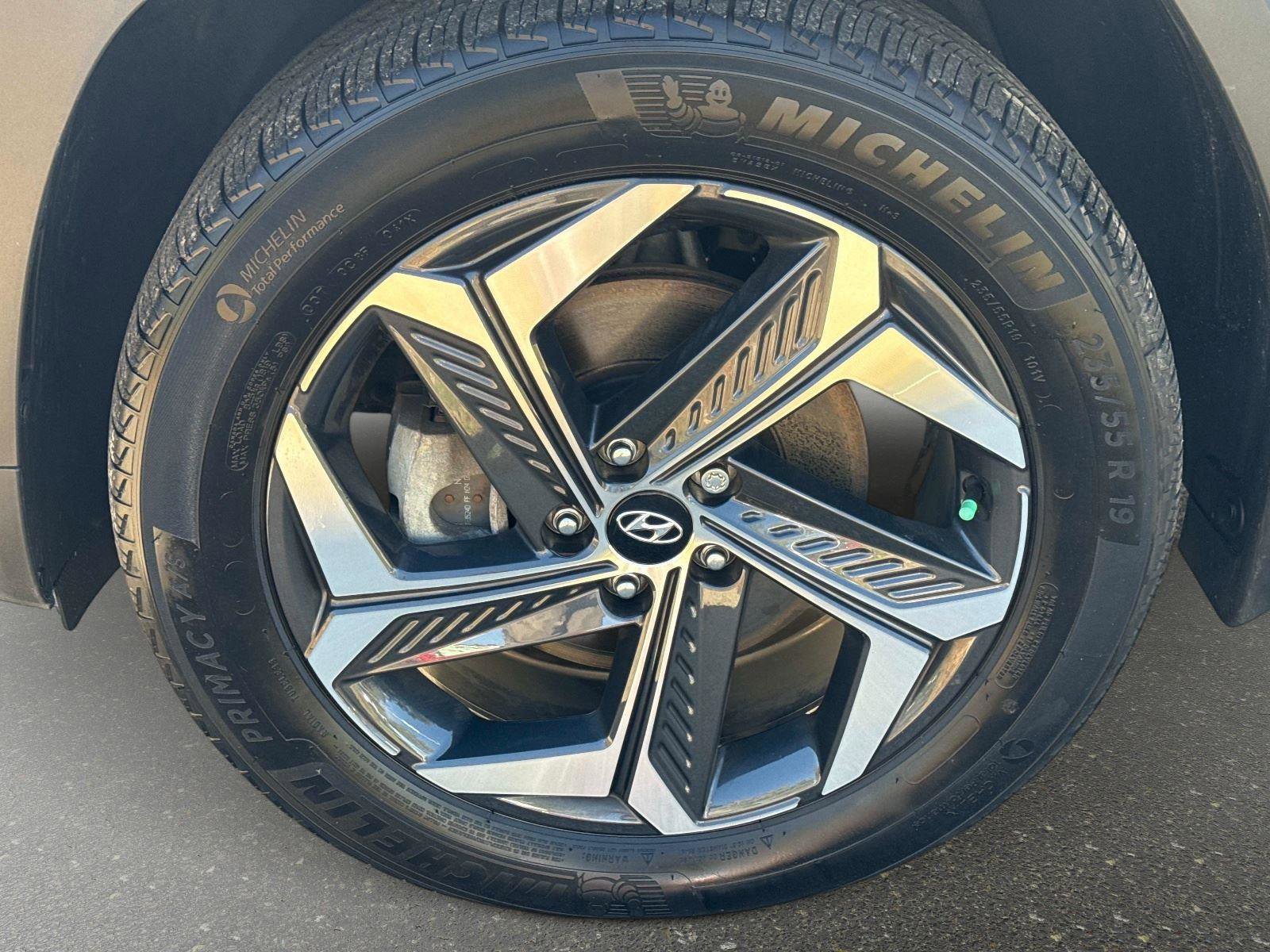 Used 2024 Hyundai Tucson Limited image 9