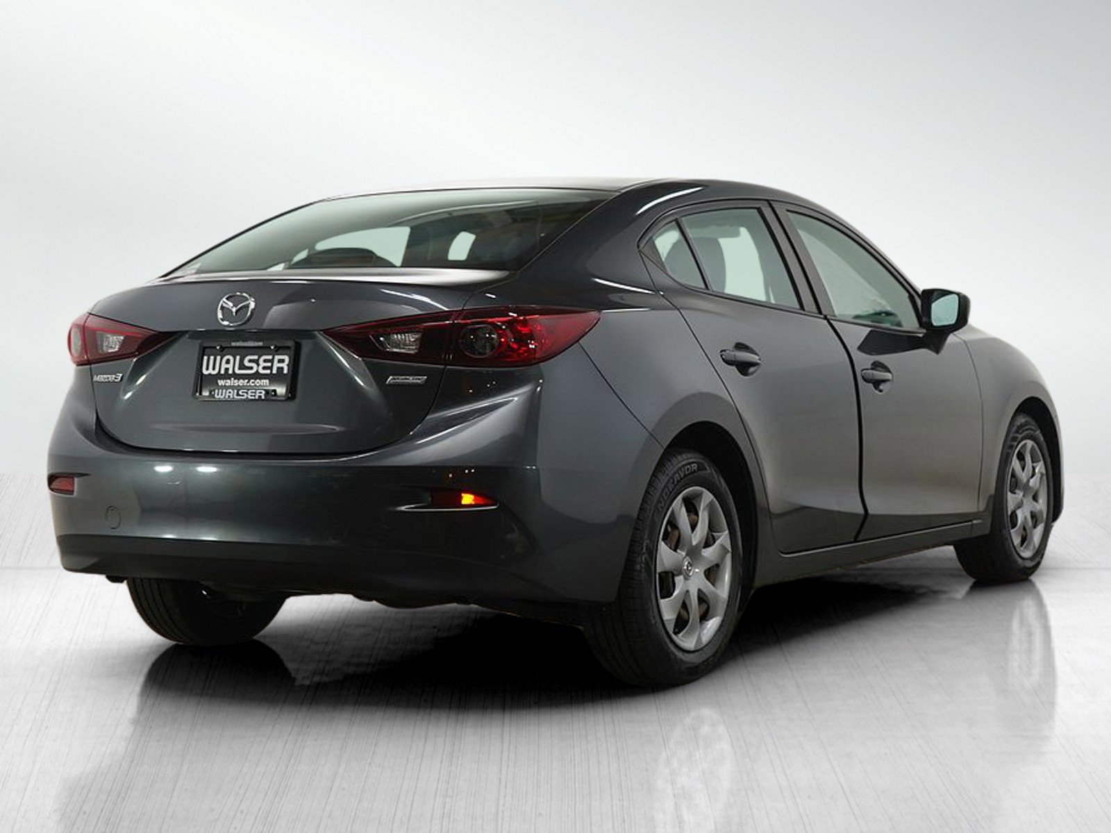 Used 2015 MAZDA MAZDA3 i SV image 5