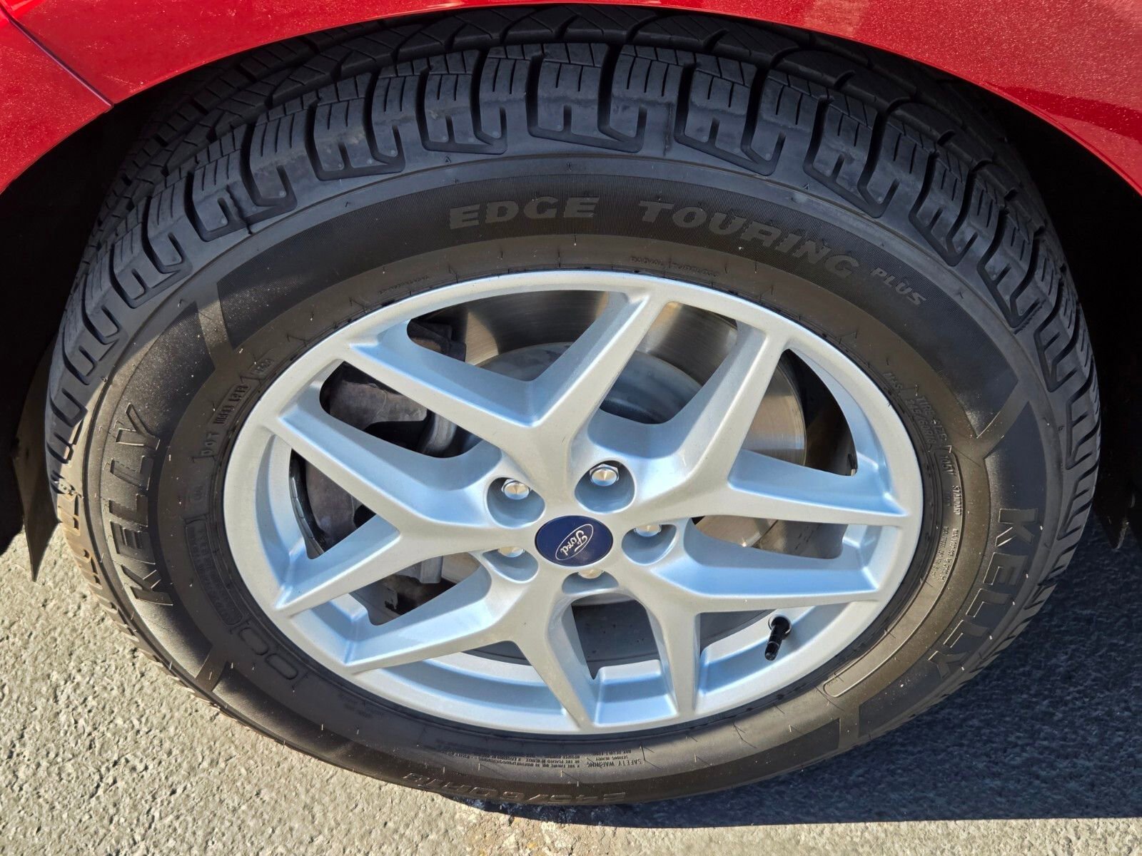 Certified 2022 Ford Edge SEL w/ Convenience Package image 9