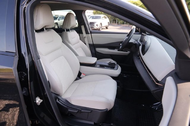 Certified 2023 Nissan Ariya FWD image 25