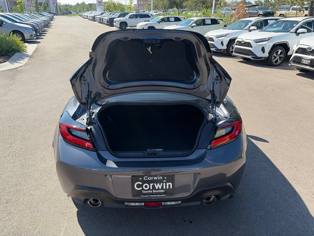 Used 2025 Toyota GR86 RWD image 17