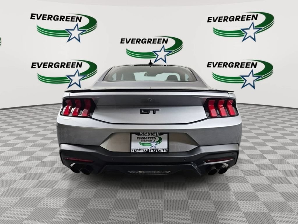 Used 2025 Ford Mustang GT RWD image 4