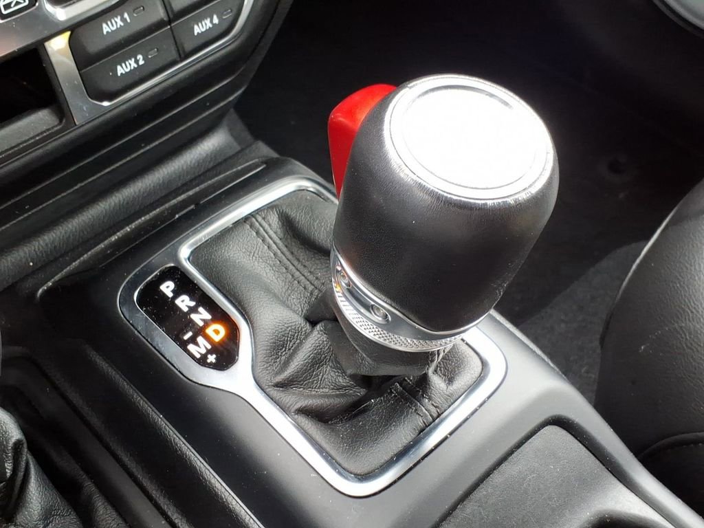 Used 2021 Jeep Wrangler Unlimited Sahara AWD/4WD image 19