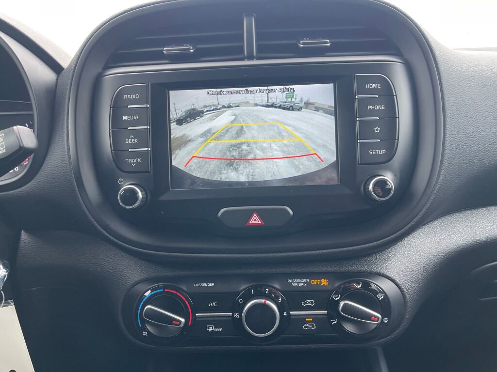 Used 2021 Kia Soul LX image 8