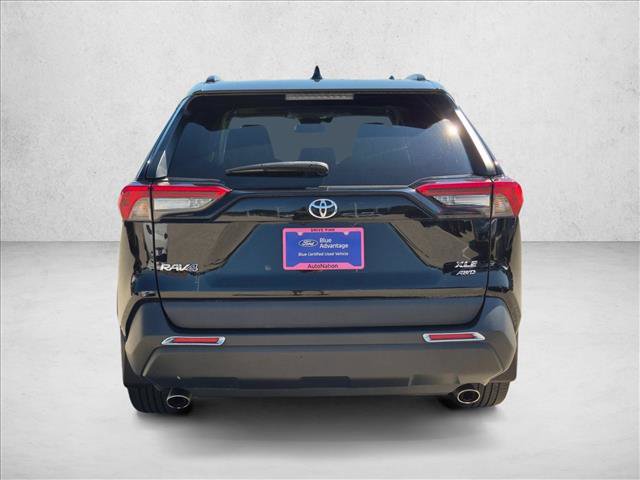 Used 2020 Toyota RAV4 XLE Premium AWD/4WD image 6