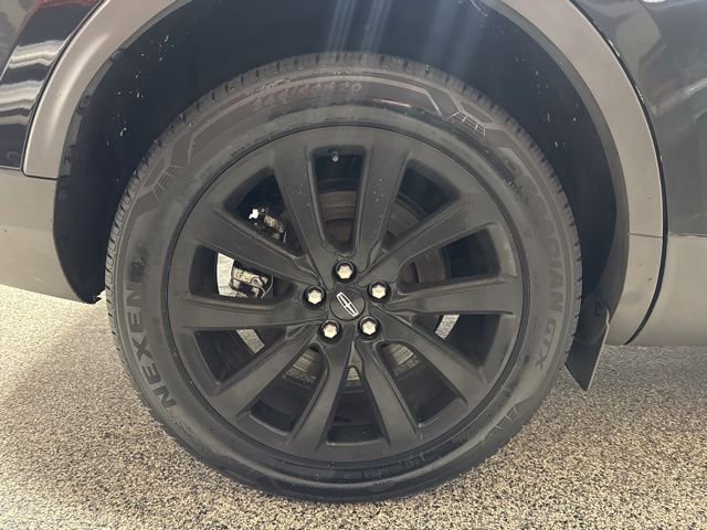 Used 2023 Lincoln Nautilus Reserve w/ Monochromatic Package image 25