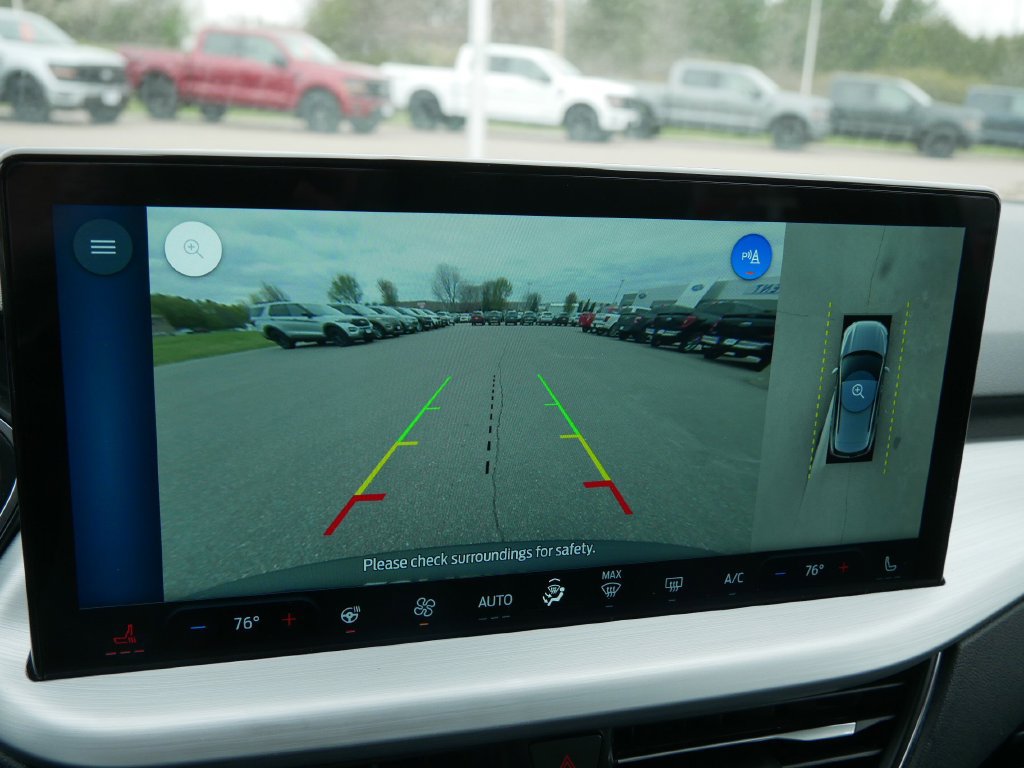 New 2025 Ford Escape SE w/ PHEV Premium Package FWD image 23