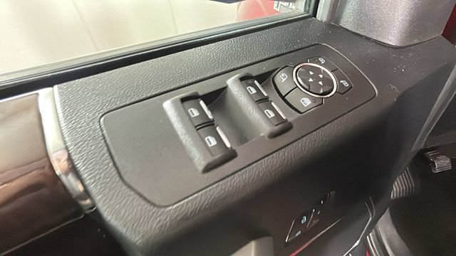 Used 2017 Ford F150 Platinum w/ Equipment Group 701A Luxury AWD/4WD image 10