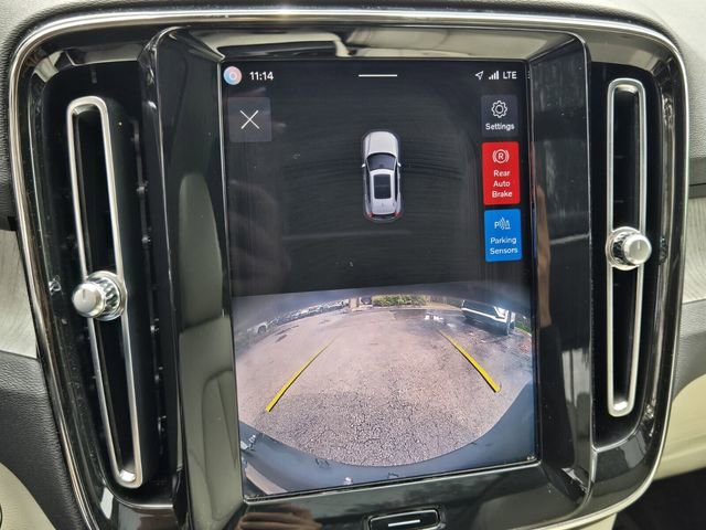 Used 2023 Volvo XC40 B5 Plus w/ Protection Package Premier image 24