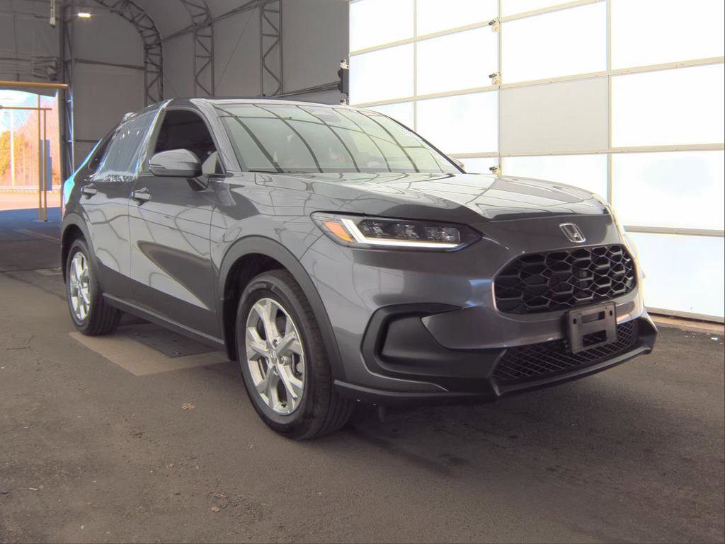 Used 2025 Honda HR-V LX image 5