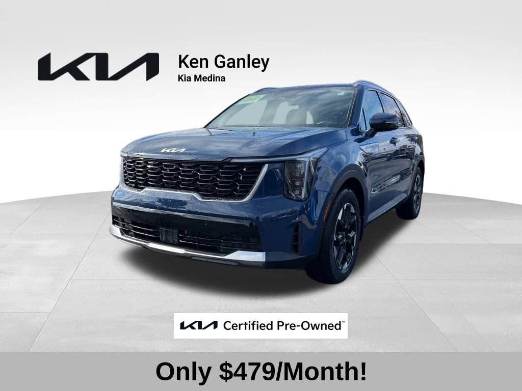 Certified 2025 Kia Sorento S w/ Panoramic Sunroof Package