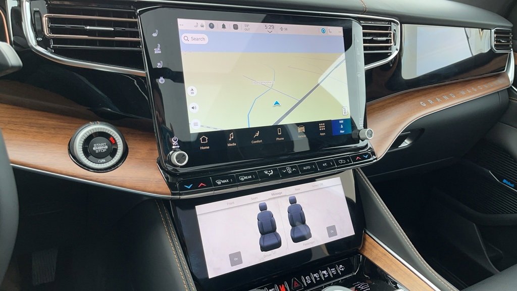 New 2024 Jeep Grand Wagoneer L Series III image 26