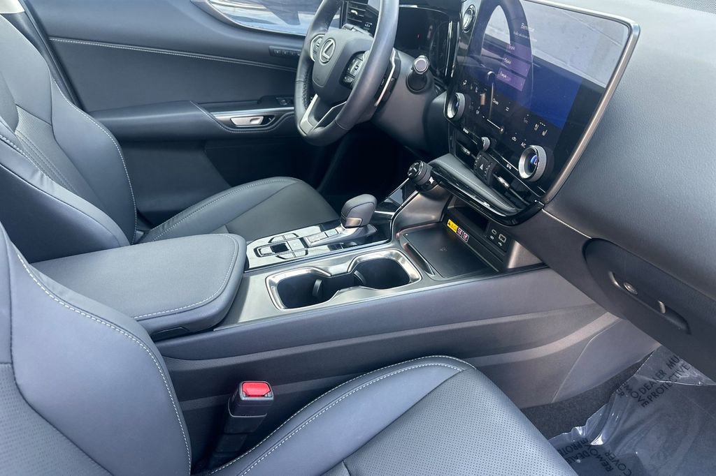 Certified 2025 Lexus NX 350 AWD w/ Premium Package image 16
