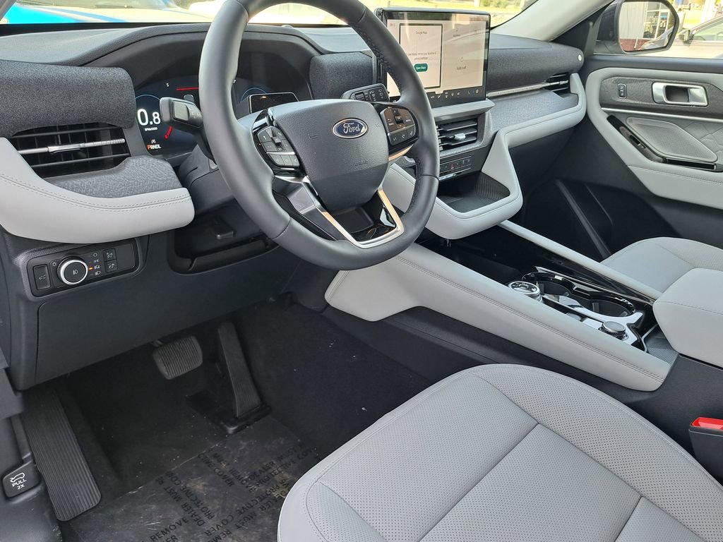 New 2026 Ford Explorer Platinum image 7