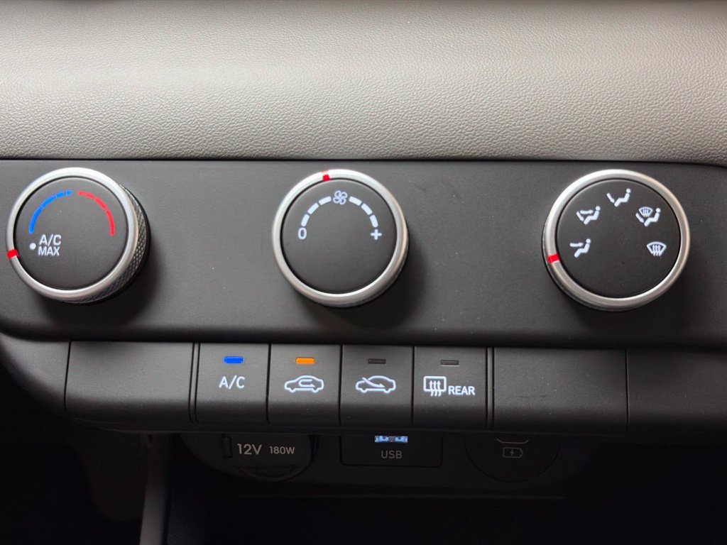 New 2026 Hyundai Elantra SE FWD image 15