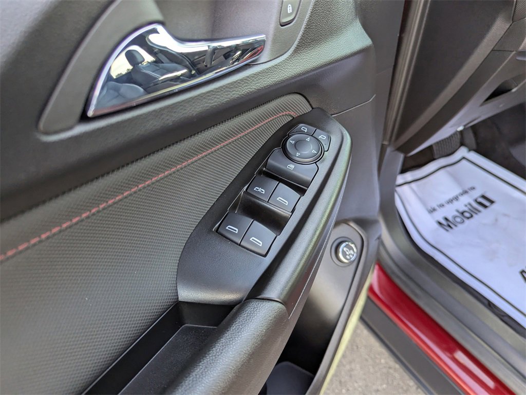 Used 2023 Chevrolet TrailBlazer RS w/ Sun and Liftgate Package image 11