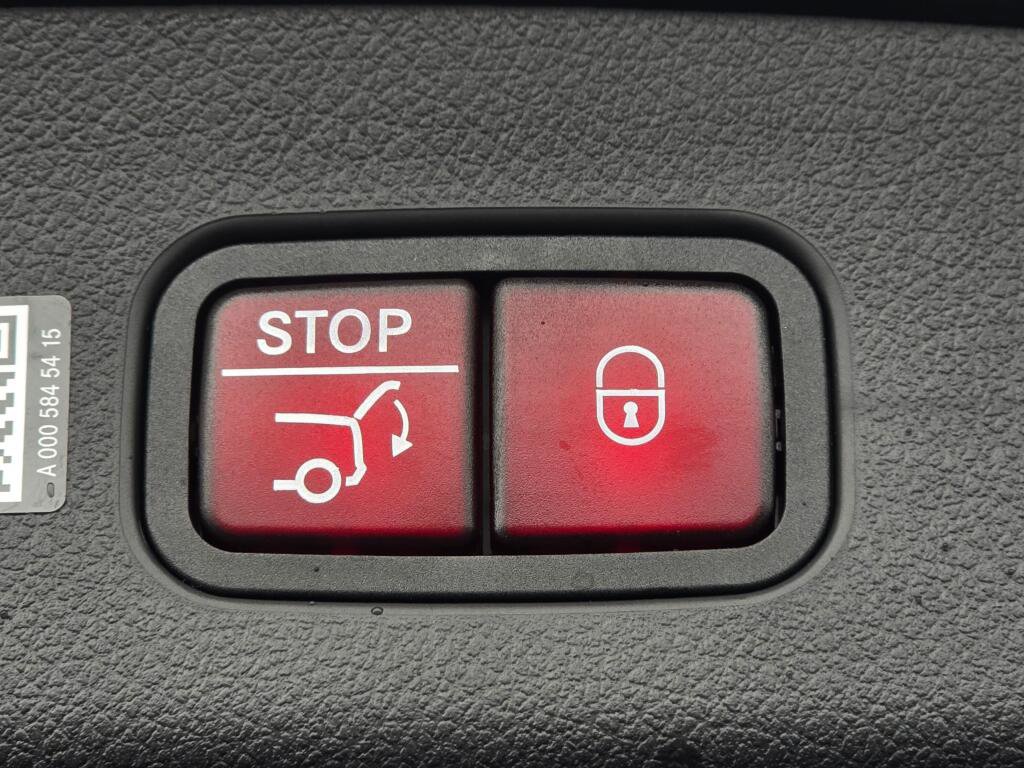 New 2026 Mercedes-Benz GLC 300 4MATIC image 23