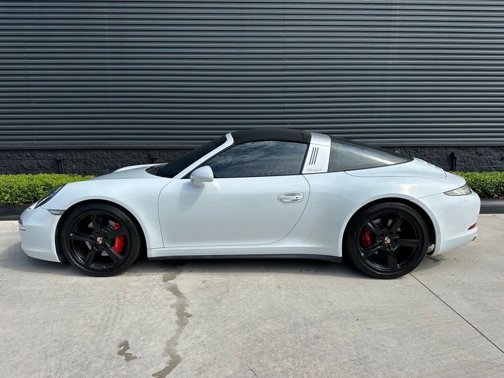 Certified 2015 Porsche 911 Targa 4S AWD/4WD image 2