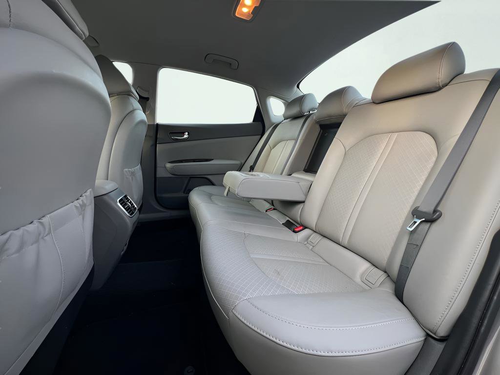 Used 2017 Kia Optima EX image 20