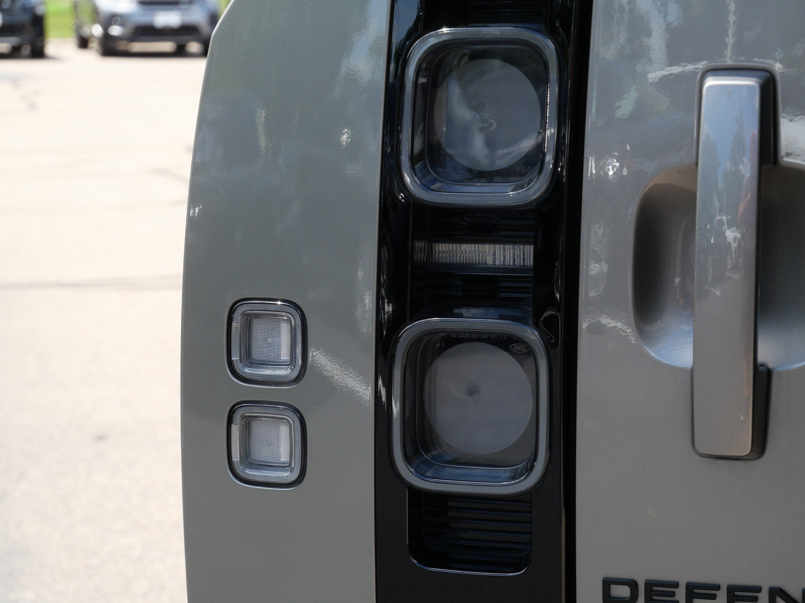 Certified 2025 Land Rover Defender 130 X AWD/4WD image 11