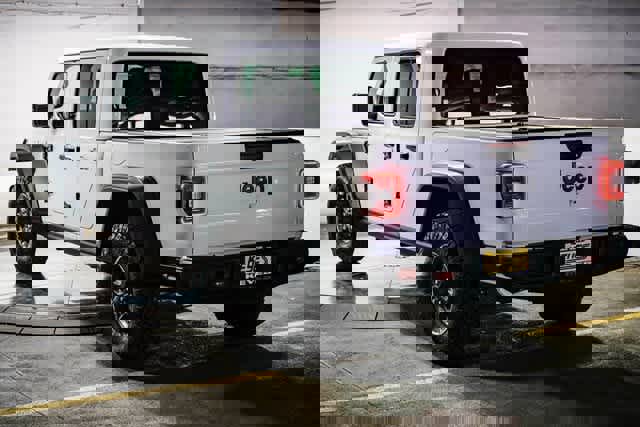 Used 2020 Jeep Gladiator Rubicon image 7