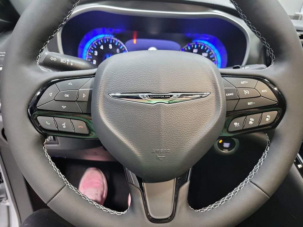 New 2026 Chrysler Pacifica Select w/ S Appearance Package image 14