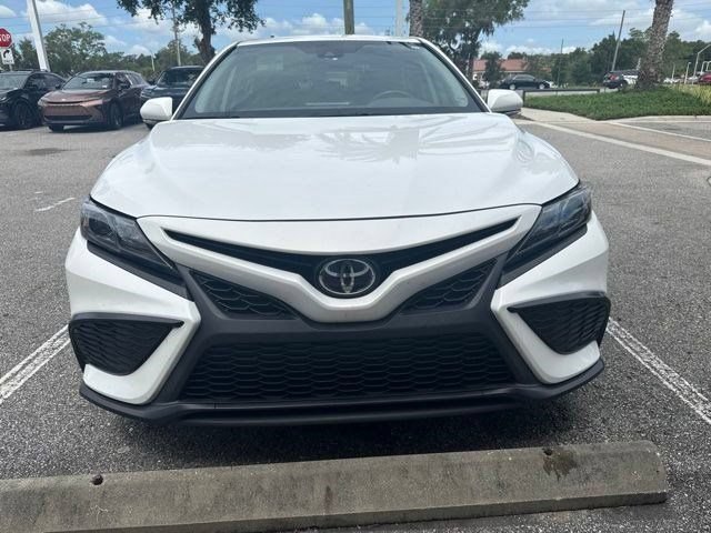 Used 2023 Toyota Camry SE FWD image 7