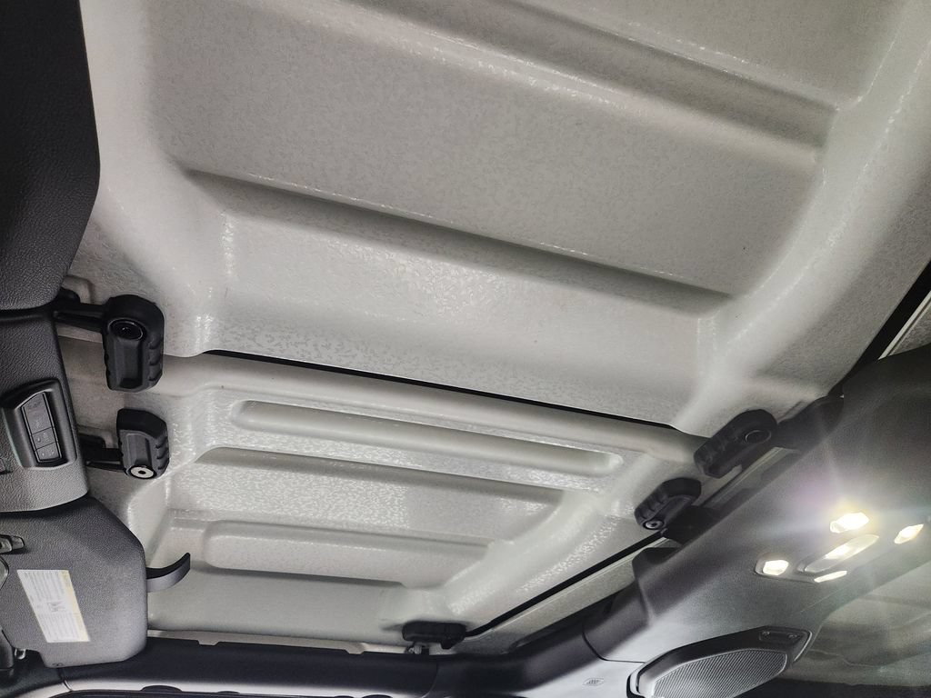 Used 2021 Jeep Wrangler Unlimited Sahara AWD/4WD image 25