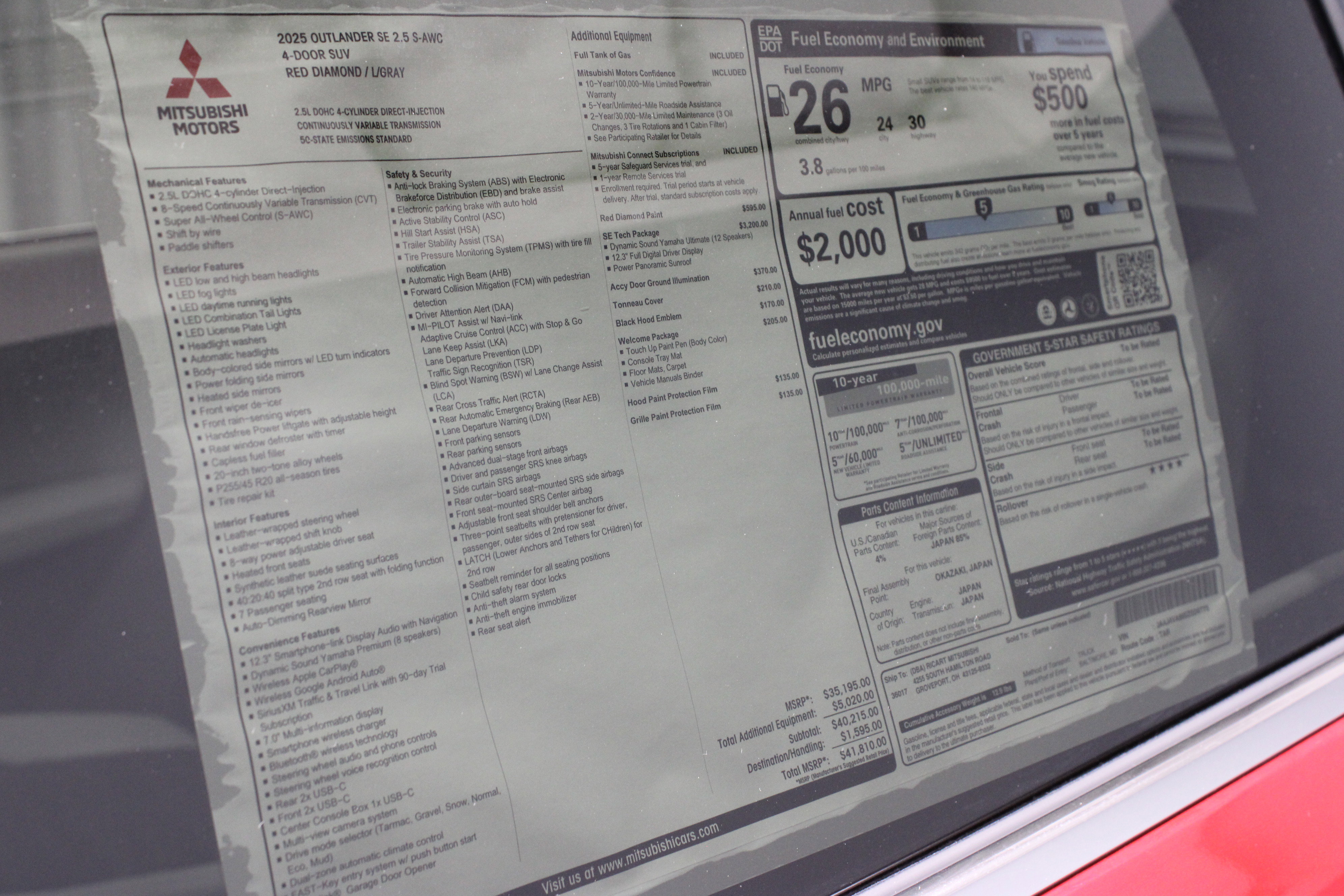 New 2025 Mitsubishi Outlander SE image 37