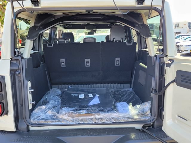 New 2026 Ford Bronco Raptor w/ Interior Carbon Fiber Pack AWD/4WD image 5