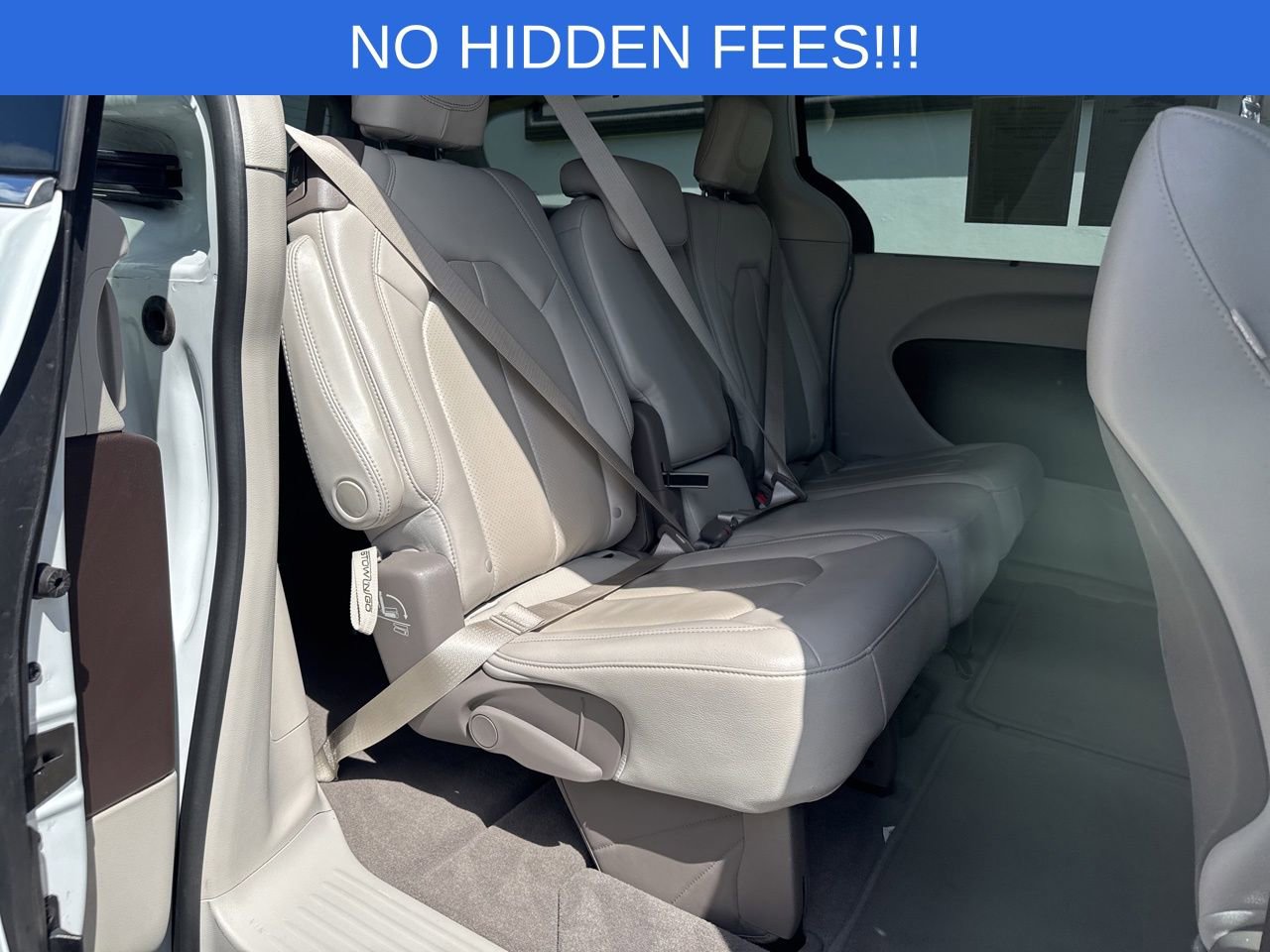 Used 2020 Chrysler Pacifica Touring-L w/ Advanced Safetytec Group FWD image 35