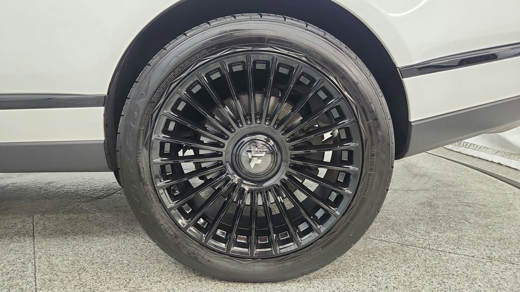 Used 2019 Land Rover Range Rover Supercharged AWD/4WD image 38