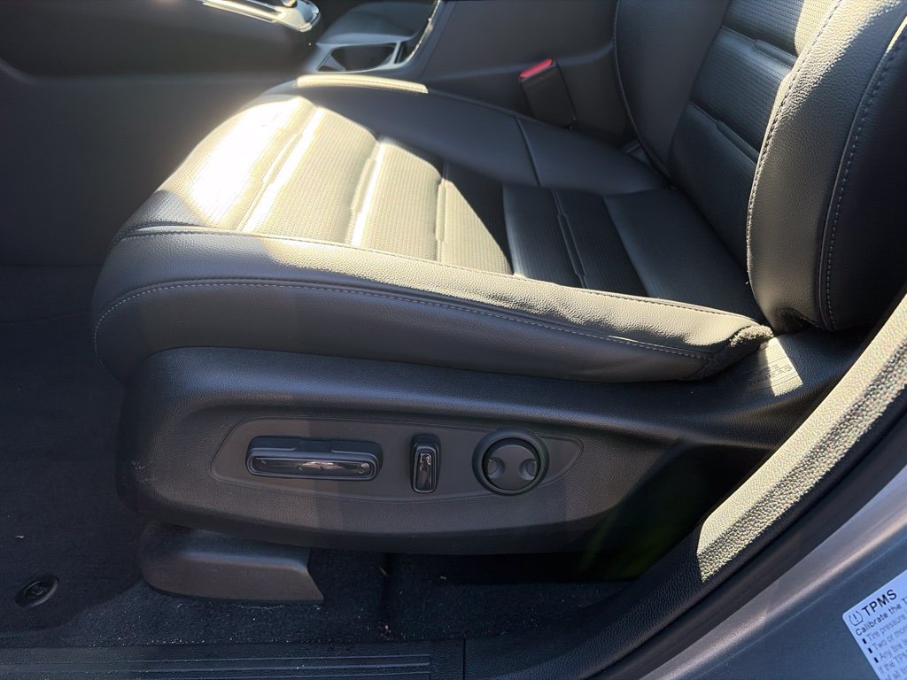 Used 2024 Honda CR-V EX-L image 13