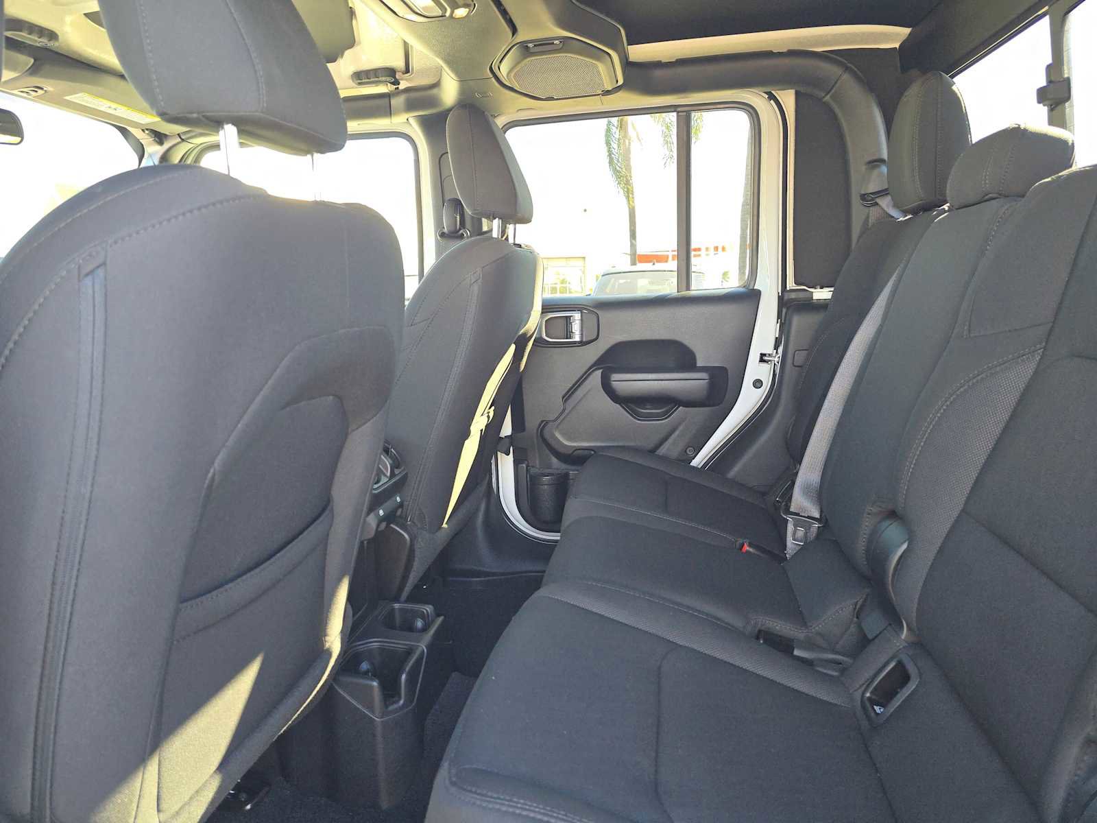 Used 2021 Jeep Gladiator Sport image 15