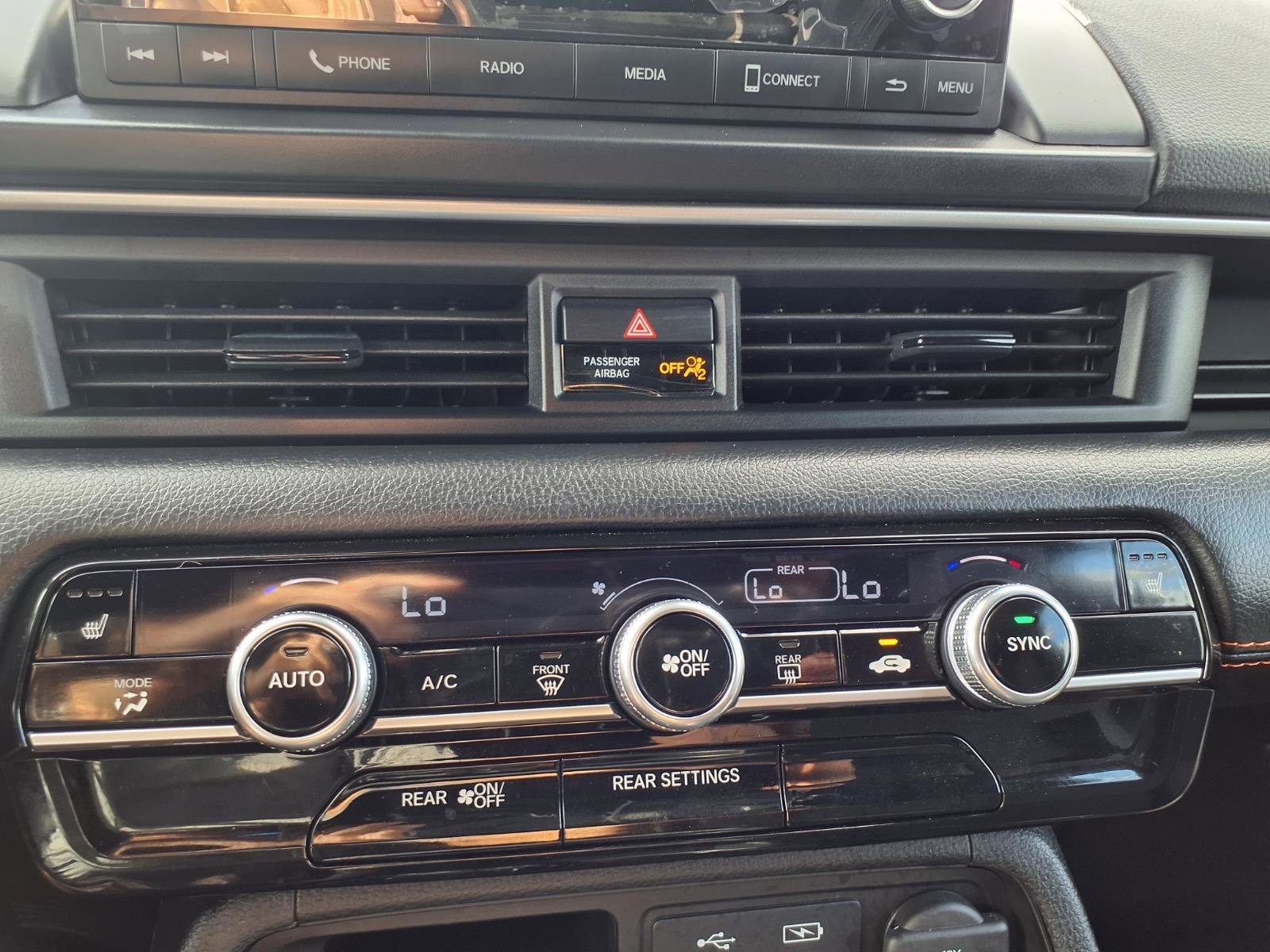 Certified 2025 Honda Pilot Sport image 7