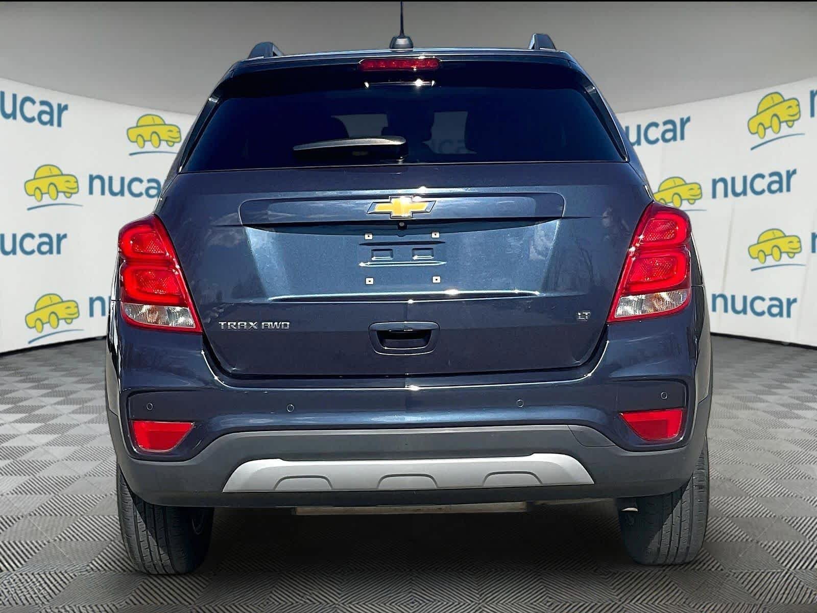 Used 2019 Chevrolet Trax LT w/ Sun & Sound Package image 4