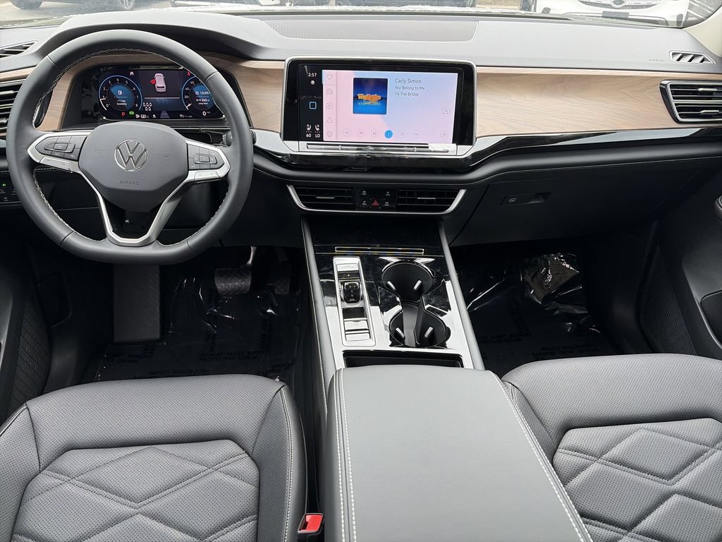Certified 2026 Volkswagen Atlas SE FWD image 14