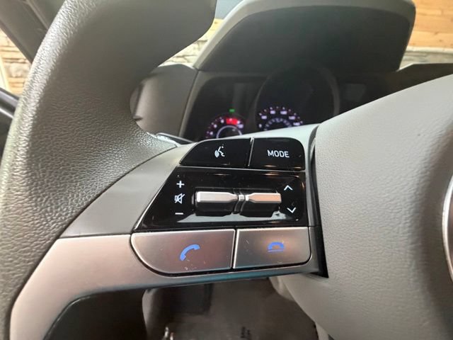 Used 2023 Hyundai Elantra SEL w/ Preferred Accessory Package FWD image 25