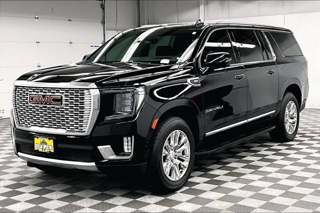 Used 2024 GMC Yukon XL Denali AWD/4WD image 12