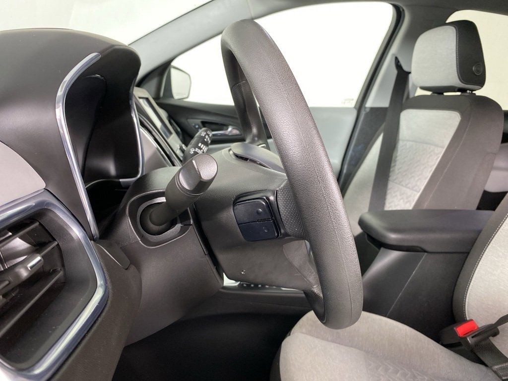 Used 2023 Chevrolet Equinox LT image 30
