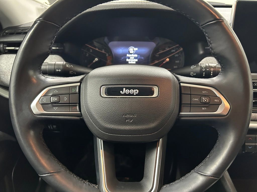 Used 2022 Jeep Compass Latitude image 18