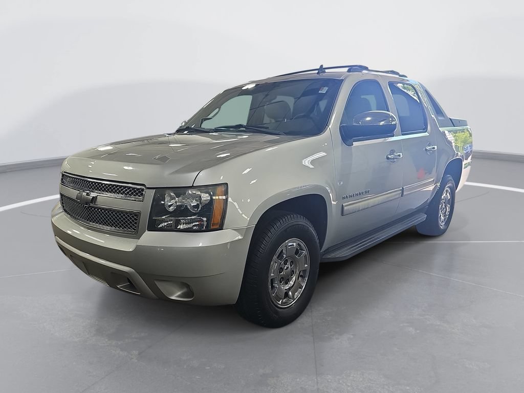 Used 2011 Chevrolet Avalanche LS RWD image 9
