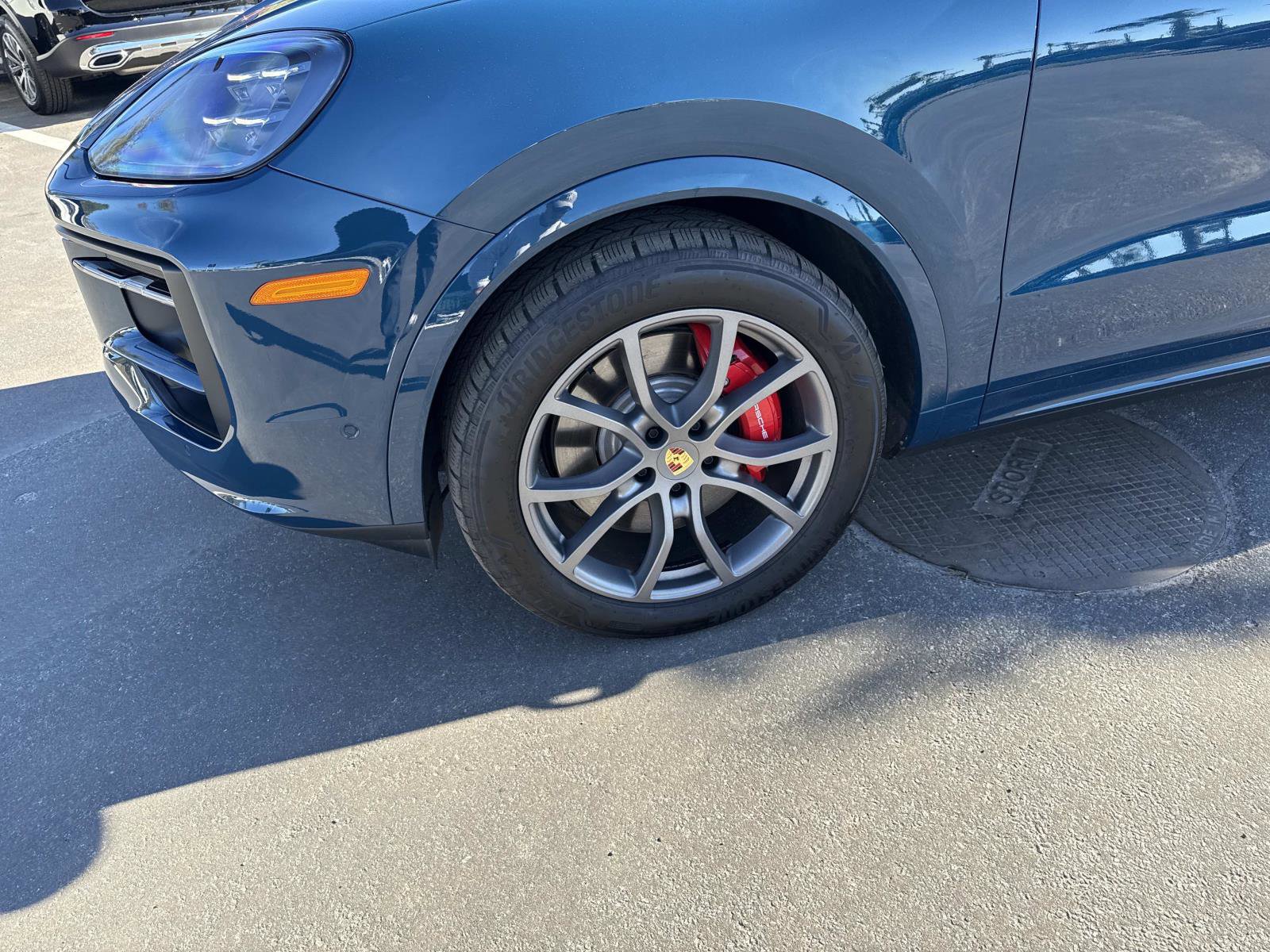 Used 2024 Porsche Cayenne S image 9