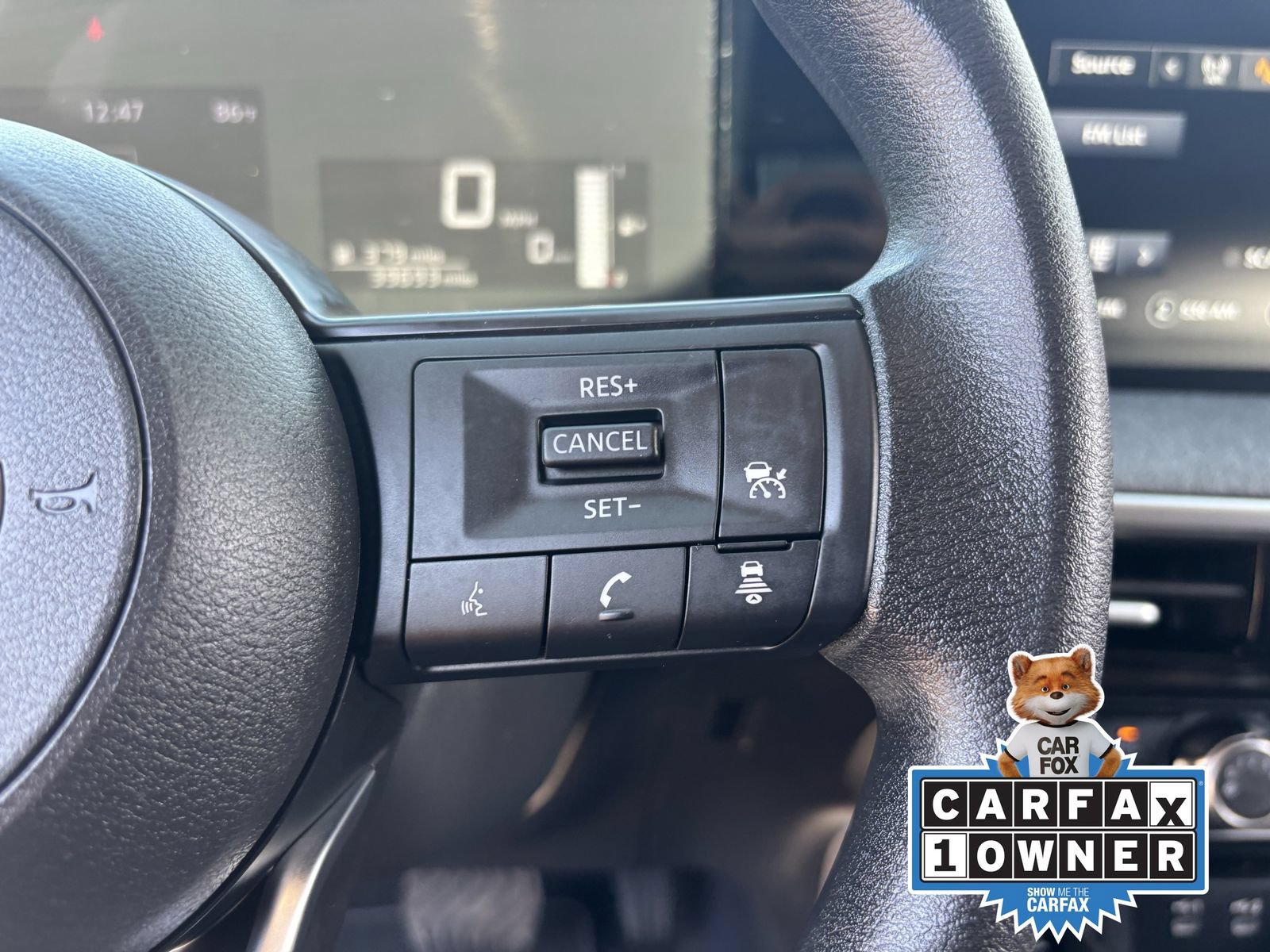 Used 2025 Nissan Kicks SV AWD/4WD image 30