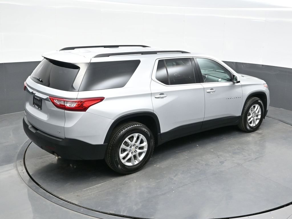 Used 2021 Chevrolet Traverse LT image 35